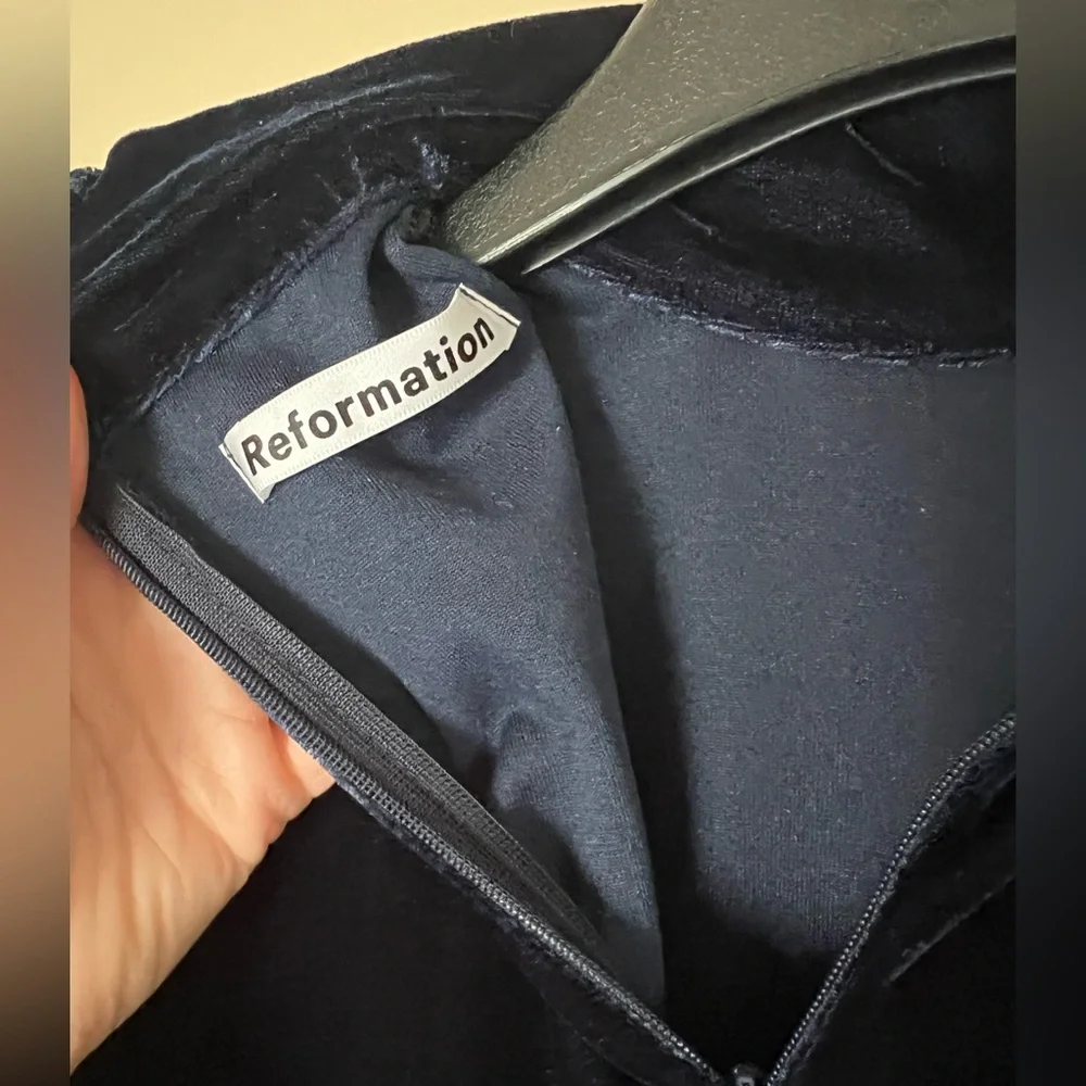 Reformation Moonlight Long-sleeved Gown - Picture 9 of 9